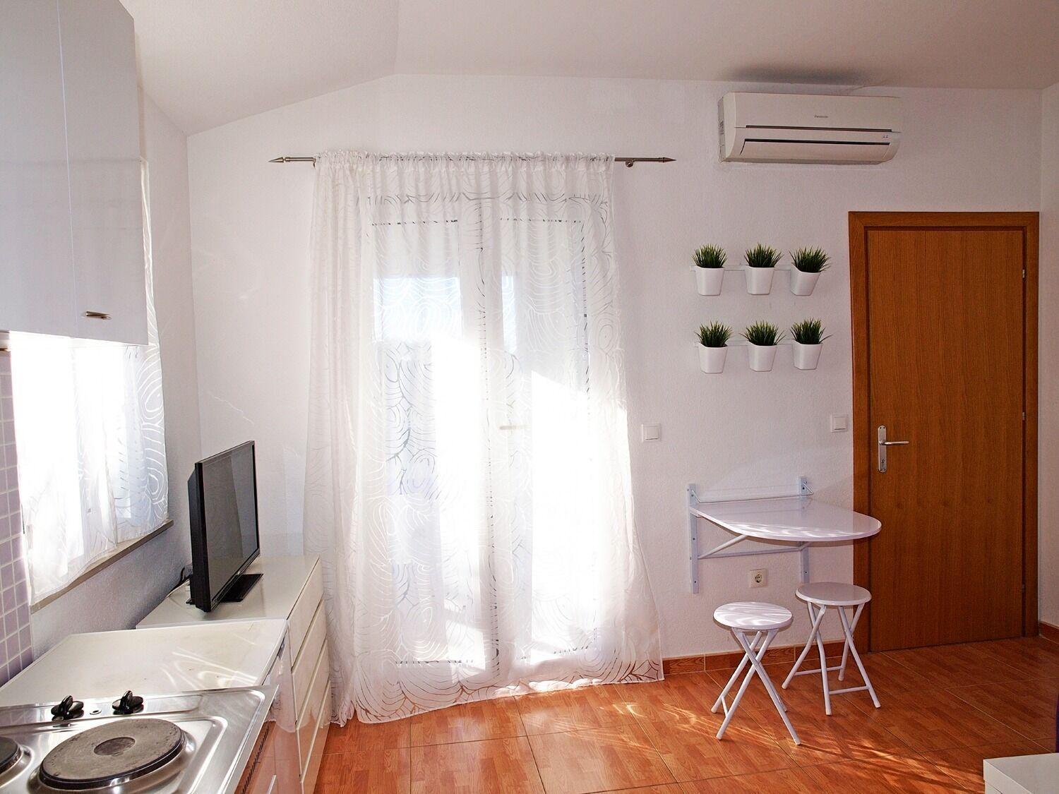 Apartments Ivi - 100 M From Pebble Beach Драшнице Экстерьер фото