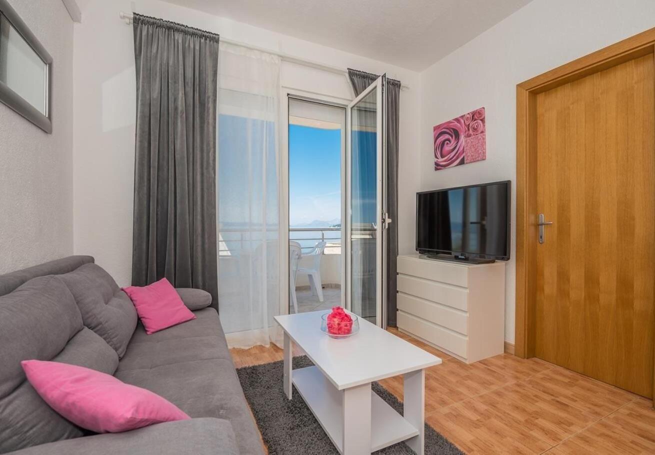 Apartments Ivi - 100 M From Pebble Beach Драшнице Экстерьер фото