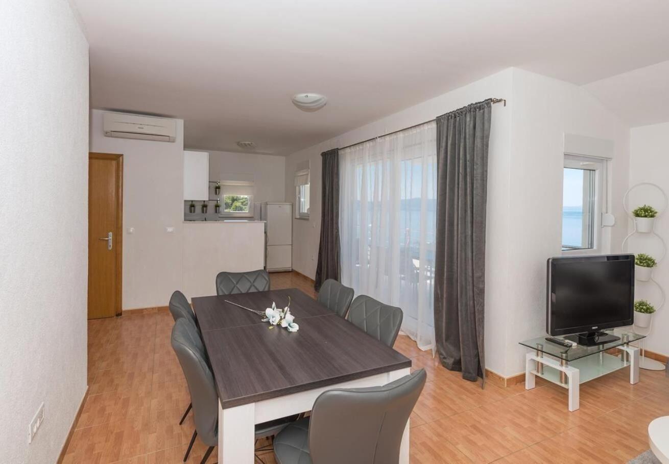 Apartments Ivi - 100 M From Pebble Beach Драшнице Экстерьер фото