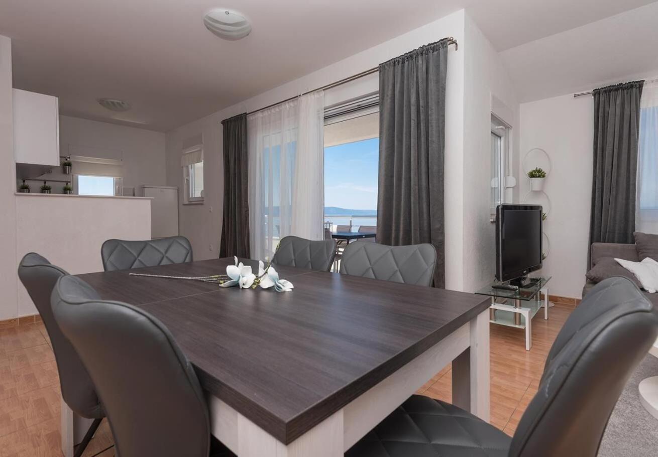 Apartments Ivi - 100 M From Pebble Beach Драшнице Экстерьер фото